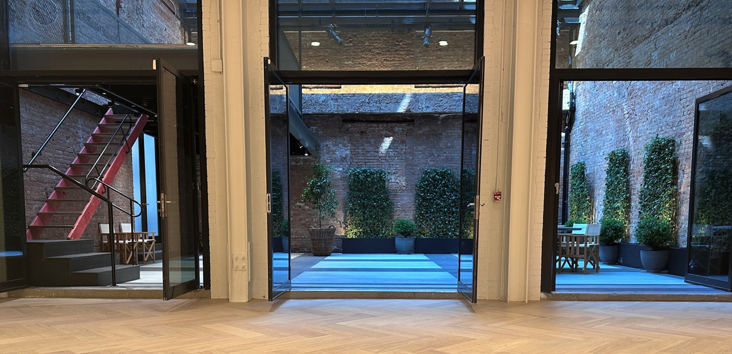 41 East 62nd St